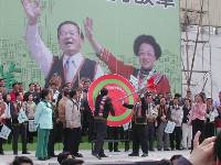 Thumb051.jpg (68566 bytes)