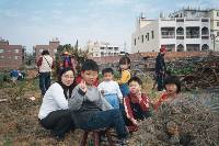 Thumb013.jpg (70640 bytes)