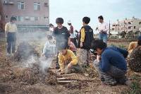 Thumb019.jpg (63141 bytes)