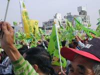 Thumb042.jpg (61467 bytes)