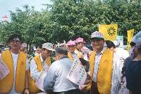 Thumb016.jpg (84977 bytes)