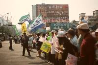 Thumb079.jpg (52919 bytes)