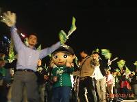 Thumb026.jpg (48191 bytes)