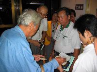 IMG_5398.JPG (57018 bytes)