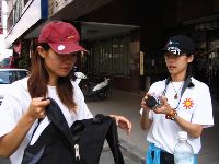 IMG_0072.JPG (98671 bytes)