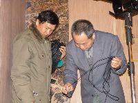 0220-051.JPG (123467 bytes)