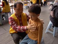 0227-003.JPG (59296 bytes)