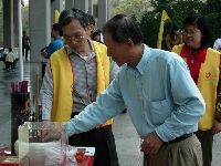 0227-017.JPG (115625 bytes)