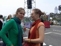 0326peace_022.JPG (103130 bytes)