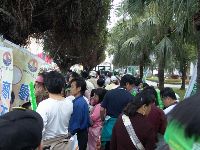 0326peace_035.JPG (141038 bytes)