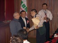 0417report_010.JPG (92082 bytes)