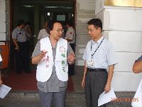 Action_023.JPG (92400 bytes)