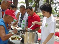 activities_012.JPG (134278 bytes)