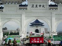 0925_033.JPG (116448 bytes)