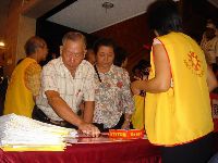 Ocean voice_033.JPG (61225 bytes)