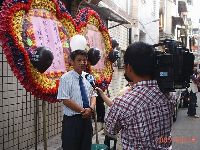 mourn ROC_001.JPG (169230 bytes)