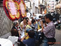 mourn ROC_022.JPG (165941 bytes)