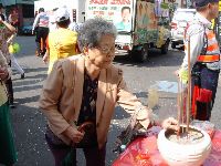 jheng-ren_010.JPG (141073 bytes)