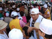 jheng-ren_023.JPG (127714 bytes)