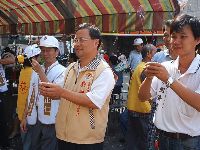 jheng-ren_045.JPG (139065 bytes)