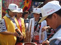 jheng-ren_046.JPG (142181 bytes)