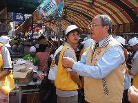 jheng-ren_047.JPG (150351 bytes)