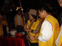 president_002.JPG (52382 bytes)