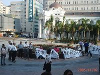 hu's_016.JPG (149906 bytes)