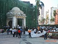 hu's_021.JPG (133894 bytes)