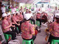 1106_001.JPG (100496 bytes)