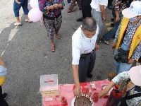 1106_012.JPG (83257 bytes)