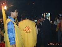 1124_012.JPG (78333 bytes)