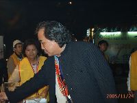 1124_018.JPG (91781 bytes)