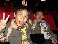 music_033.JPG (54050 bytes)