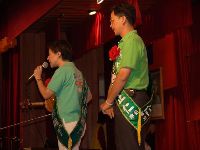 music_040.JPG (45318 bytes)