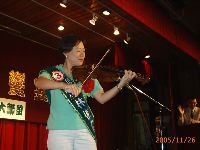 music_060.JPG (87947 bytes)