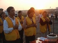 1127_002.JPG (91351 bytes)