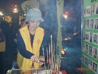 1127_010.JPG (102369 bytes)