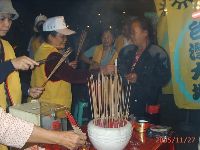 1127_014.JPG (102673 bytes)