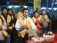 1129_003.JPG (124599 bytes)