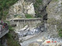 Hualien_007.JPG (172217 bytes)