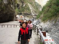 Hualien_008.JPG (149106 bytes)