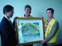 0109_025.JPG (46784 bytes)