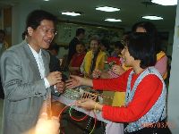 0325_084.JPG (108275 bytes)