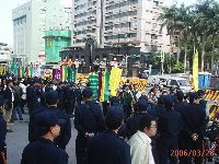 0329_009.JPG (157716 bytes)