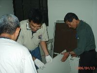 0413_008.JPG (78031 bytes)