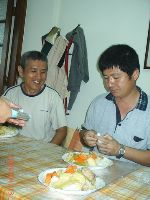 0413_015.JPG (66469 bytes)