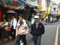 0413_021.JPG (122799 bytes)