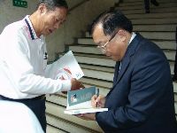 0422_023.JPG (52946 bytes)