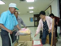 0422_029.JPG (58147 bytes)